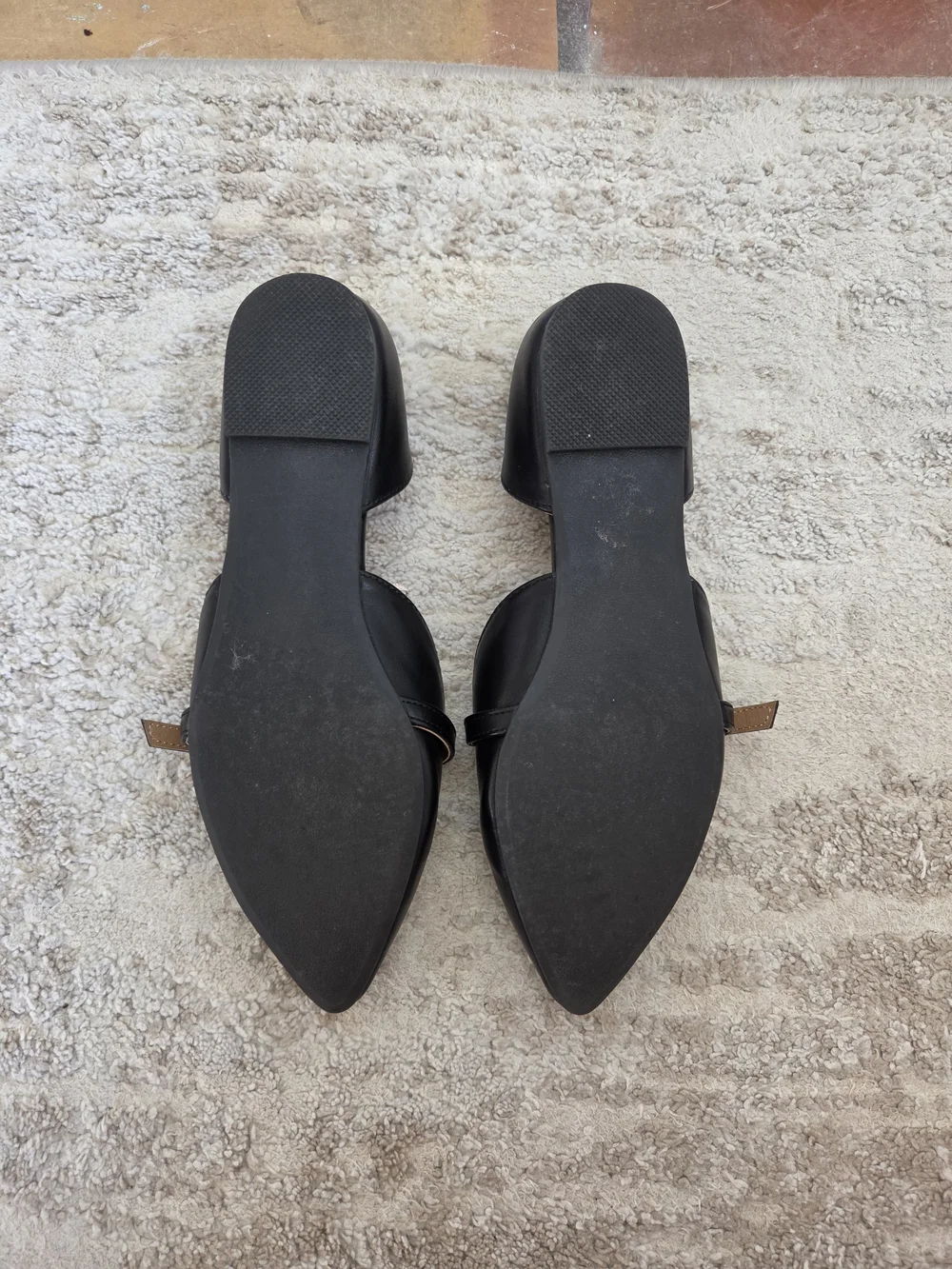 Report Women's Black Pointed-Toe Mary Jane Buckle Strap Flats